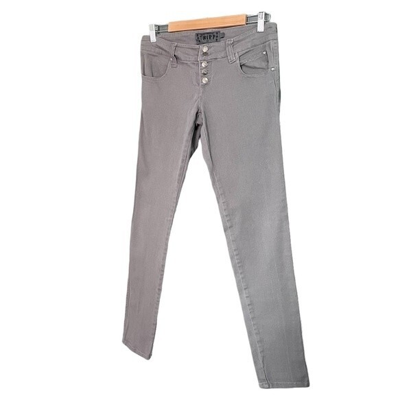 Tripp NYC Gray Skinny Lowrise Jeans Silver Skull Rivets T Pockets Women’s Size 7 - Picture 6 of 12